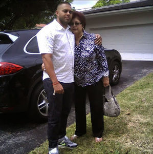 Meet your Posher, Aleida